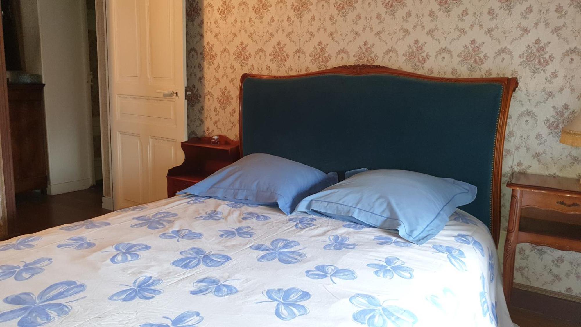 Les Chambres Chez David Riom Eksteriør billede